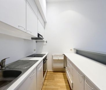 Flat - for rent - Photo 1