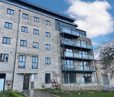 Price £1,200 pcm - Available Now - Unfurnished - Photo 1