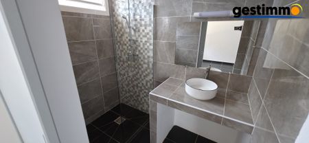 Location Maison 4 pièces 113m² MATOURY 97351 - Photo 3