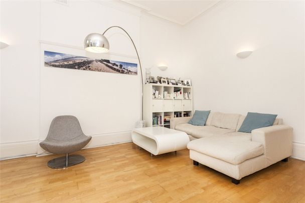 Ladbroke Grove, London, W11 flat to rent - Photo 1