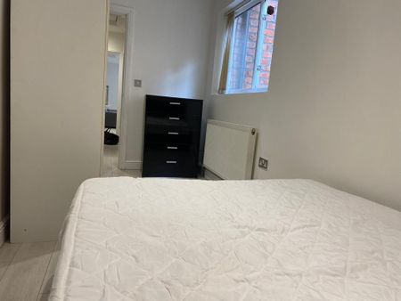 1 bedroom flat to rent - Photo 5