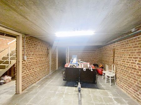 Vernieuwde woning met zonnepanelen, 4 kamers en bureau - Foto 5