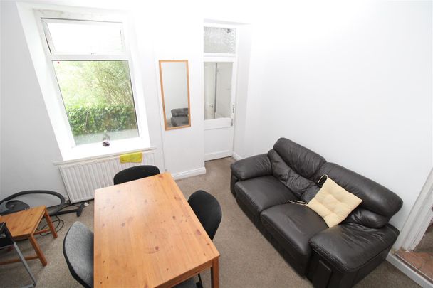 House - Terraced For Rent Laura Street, Pontypridd - Photo 1