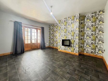 3 bedroom House To Let - Photo 3