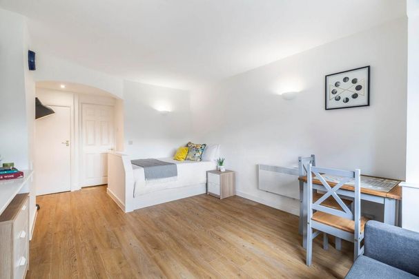 1 bedroom flat to rent - Photo 1