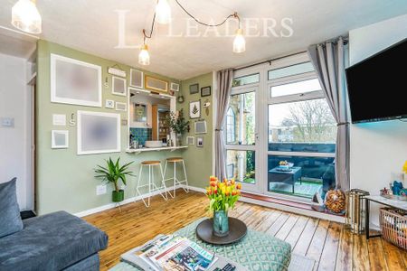 1 bedroom flat to rent - Photo 2