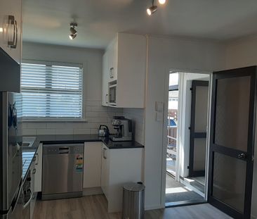 Lovely Family home - Photo 2