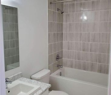 For Lease - 136 Knott End Crescent, Newmarket, Ontario - Photo 5