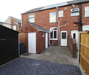 2 bedroom terraced house to rent - Photo 2