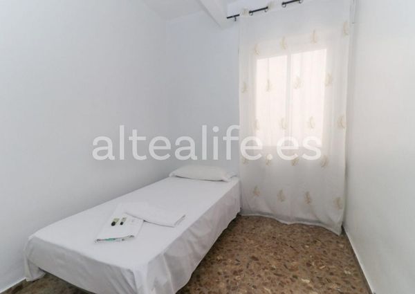 Avenida de la Nucía, Altea, Valencian Community 03590