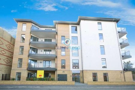 Blake House, Bishops Road, Slough, SL1 - Photo 3