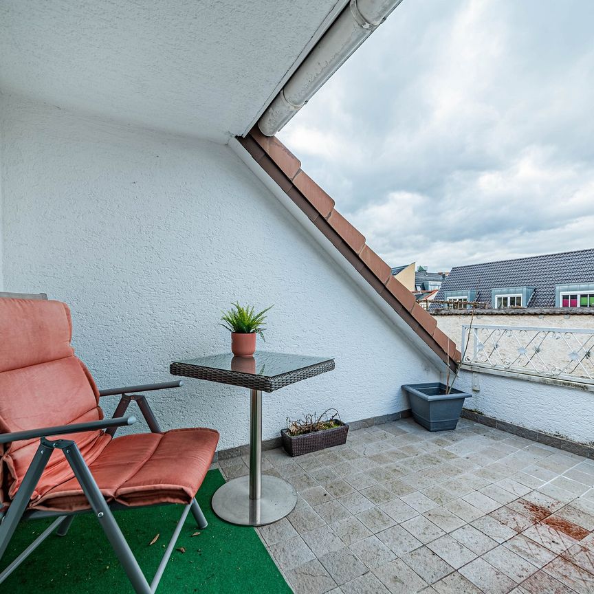 City-Residence: Möblierte 3-Zimmer-Wohnung in Frankfurt-Rödelheim - Photo 1