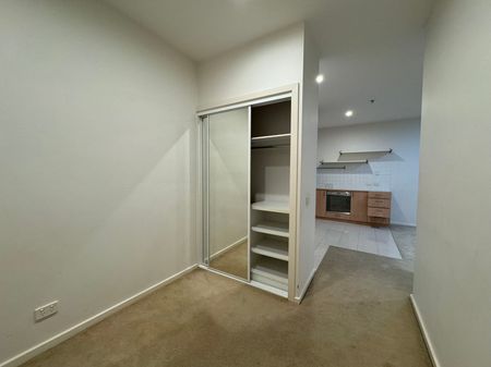 2304/250 Elizabeth Street, MELBOURNE - Photo 2