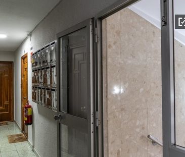 madrid, Community of Madrid 28019 - Photo 3