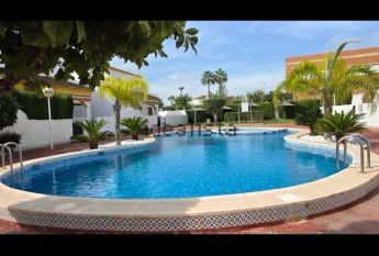 Alquiler de chalet pareado en Avenida del Mar Menor, 96