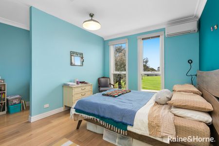 2/171 Mason Street, Newport, VIC 3015 - Photo 3