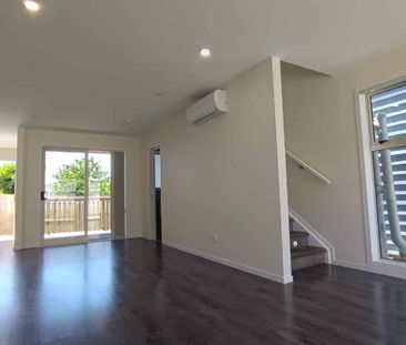 Lovely 4 bedrooms Home - Photo 2