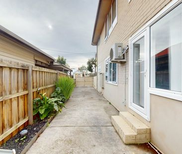 Quiet, Comfortable and Conveniently Located - Photo 4