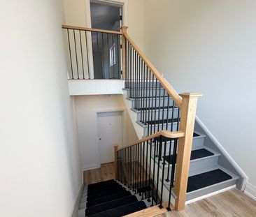 For Lease - 760 Hoskin Avenue Unit# UPPER, Oshawa, Ontario - Photo 4