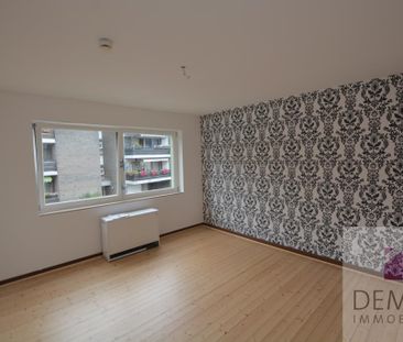 5744: Hilden City! Frisch renovierte 3,5-Zimmer-Wohnung mit Balkon in grüner Wohnlage! - Photo 4