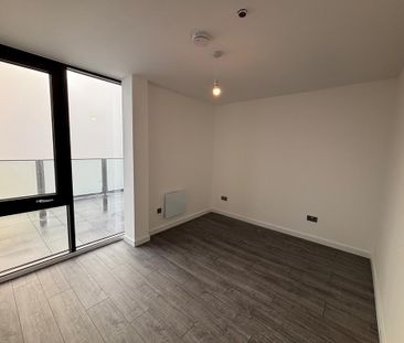 1 bedroom penthouse to rent - Photo 5