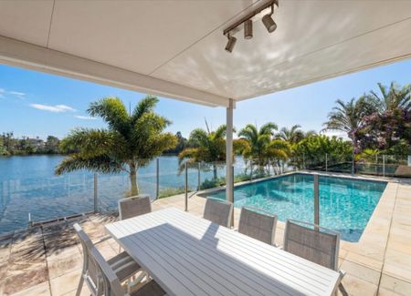 69 Port Jackson Boulevard, Clear Island Waters QLD 4226 - House For Rent | Domain - Photo 4