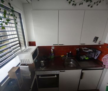 11/2-ROOM APARTMENT IN BAAR (ZG), FURNISHED, TEMPORARY - Foto 4