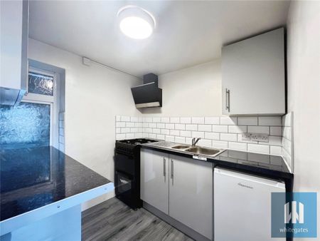 Royds Avenue, Linthwaite, Huddersfield, HD7 - Photo 5