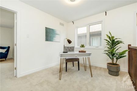 For Lease - 23 MERRILL Street, Stittsville - Munster - Richmond, Ontario - Photo 3