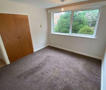 2 bedroom maisonette to rent - Photo 2