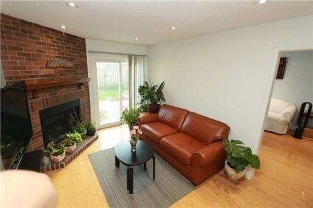 For Lease - 21 Chloe Crescent Unit# Main, Markham, Ontario - Photo 2