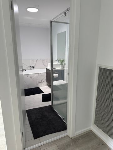 Sunshine West - Photo 5