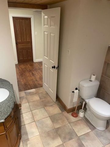 For Lease - 2036 Lilac Drive Unit# Basement, Innisfil, Ontario - Photo 5