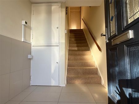 Grove Avenue, Epsom, Surrey, KT17 4DU - Photo 5