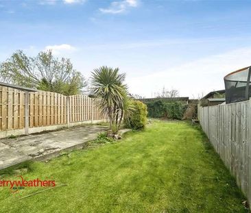 Brecklands, Stag, Rotherham, S60 - Photo 4