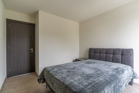 GELIJKVLOERS APPARTEMENT VAN 120 m² MET DRIE SLAAPKAMERS - UITSTEKENDE LIGGING - Photo 2