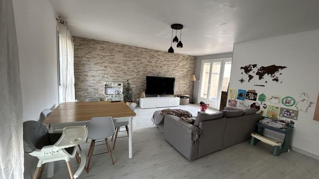 Location Appartement 3 pièces 66m² - Photo 1