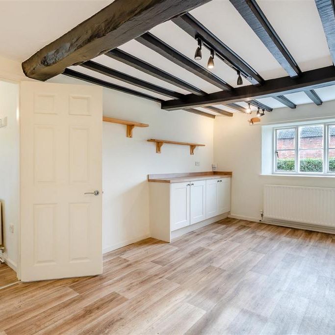 2 bedroom semi-detached house to rent - Photo 1