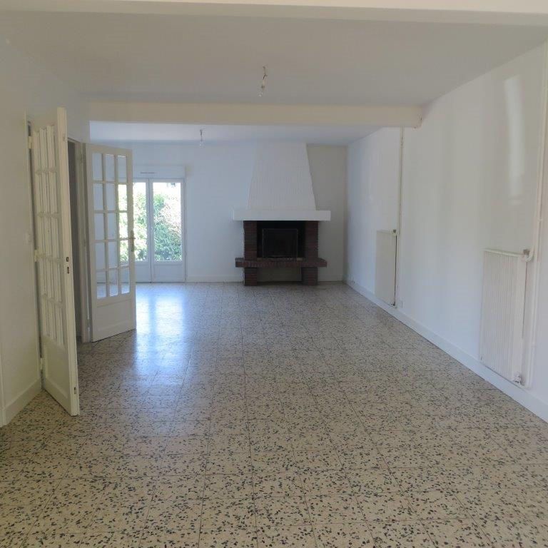 Location maison 6 pièces, 183.00m², Marigny-les-Usages - Photo 1