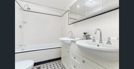 Charming Victorian Haven with Style - Photo 3