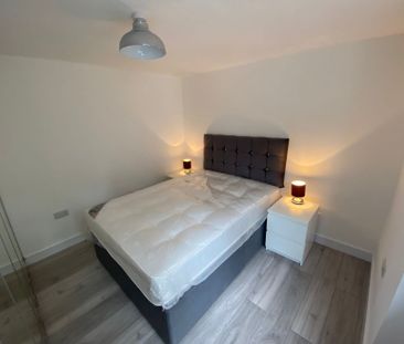 2 bedroom flat to rent - Photo 4