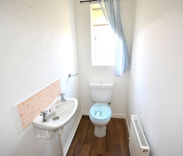 2 bedroom semi-detached house to rent - Photo 6