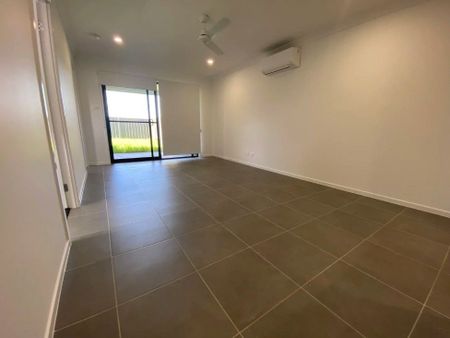 Premium Duplex Living - Photo 2