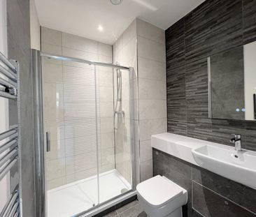2 bedroom penthouse to rent - Photo 6