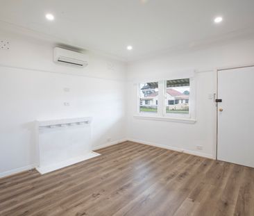 71 Mount View Road, Cessnock NSW 2325 - House For Rent | Domain - Photo 2