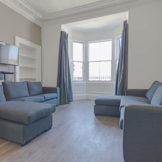 10 bedroom flat share to rent - Photo 1