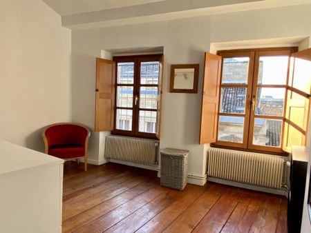 Location Appartement 3 pièces 73m² BORDEAUX 33000 - Photo 2