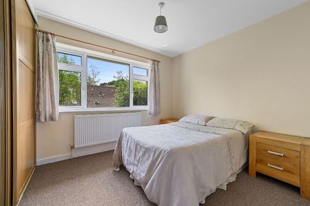 Lion House, Bealings Road, Martlesham, Woodbridge - Photo 5