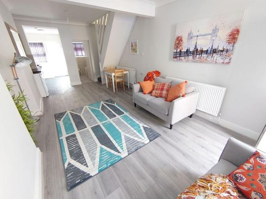 2 bedroom terraced house to rent - Photo 1