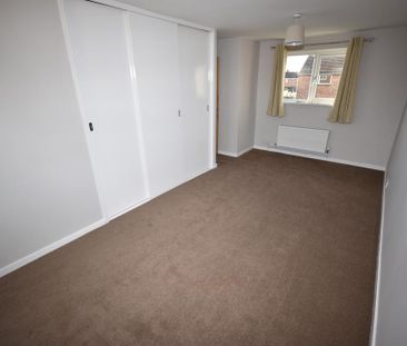 2 bedroom semi-detached house to rent - Photo 3